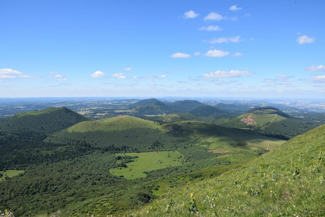 Le Vallon D'Armandine, Gite Ecologique Auvergne Saint-Hilaire  Kültér fotó